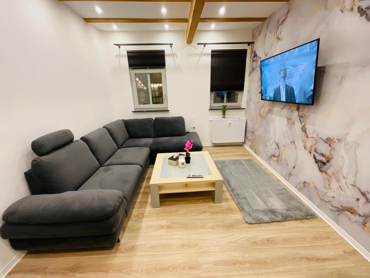 Best Central Apartment - Am Marktplatz - Up To 5 - Next To Frankfurt And Hanau - Coffee And Snacks - Netflix, Prime, Disney Nidderau Eksteriør bilde
