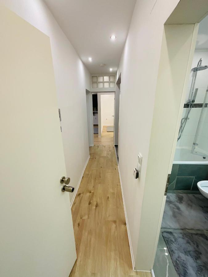 Best Central Apartment - Am Marktplatz - Up To 5 - Next To Frankfurt And Hanau - Coffee And Snacks - Netflix, Prime, Disney Nidderau Eksteriør bilde