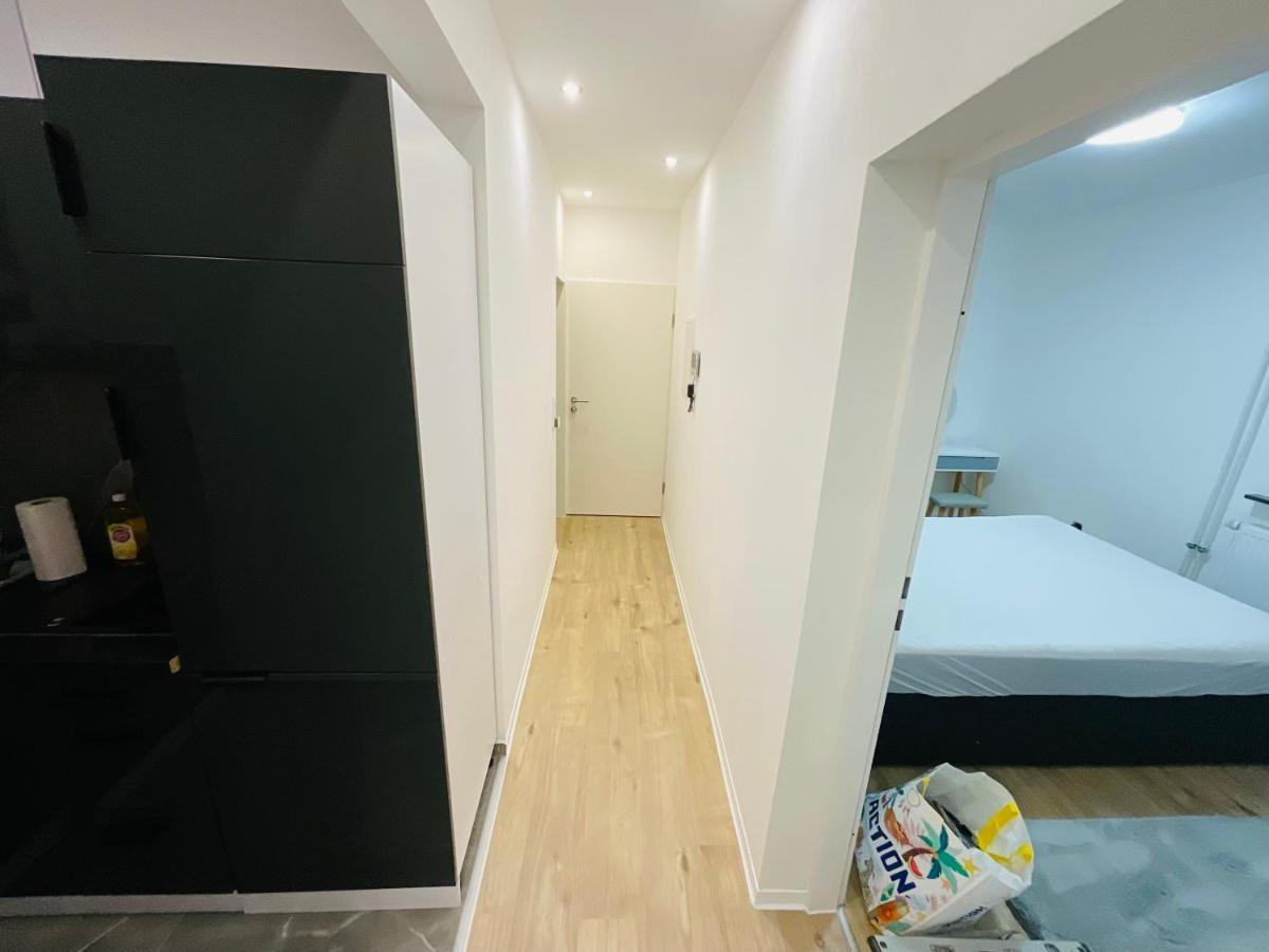 Best Central Apartment - Am Marktplatz - Up To 5 - Next To Frankfurt And Hanau - Coffee And Snacks - Netflix, Prime, Disney Nidderau Eksteriør bilde
