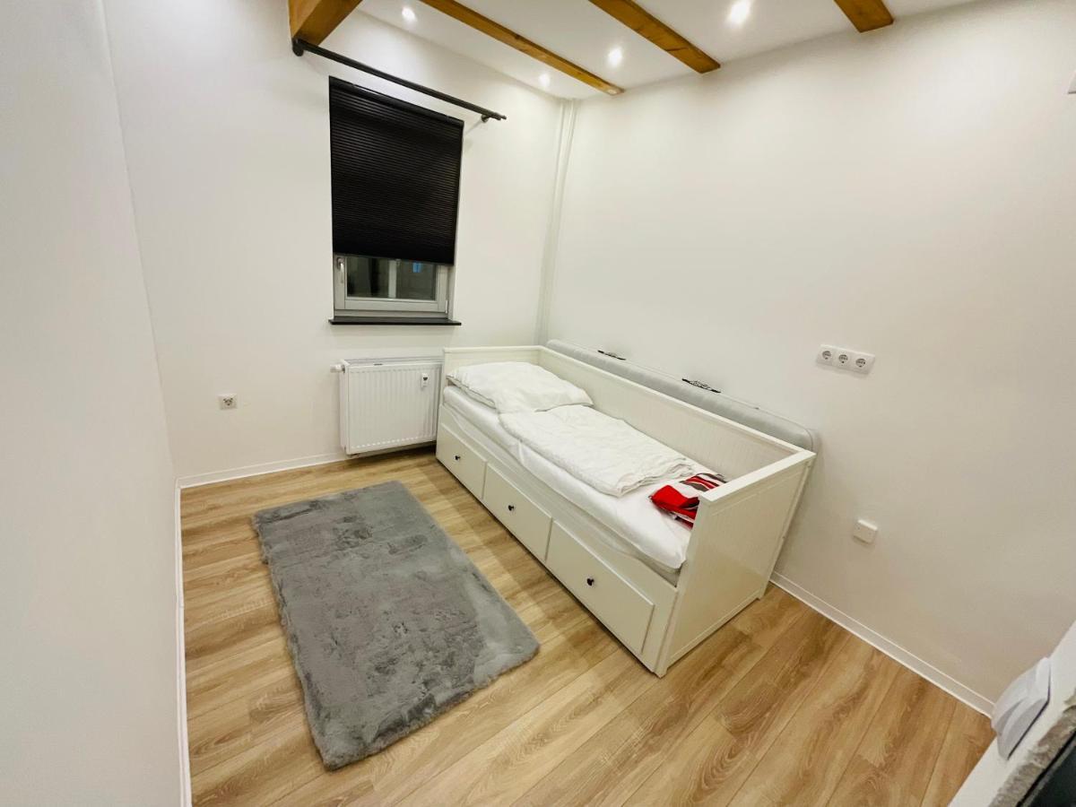 Best Central Apartment - Am Marktplatz - Up To 5 - Next To Frankfurt And Hanau - Coffee And Snacks - Netflix, Prime, Disney Nidderau Eksteriør bilde