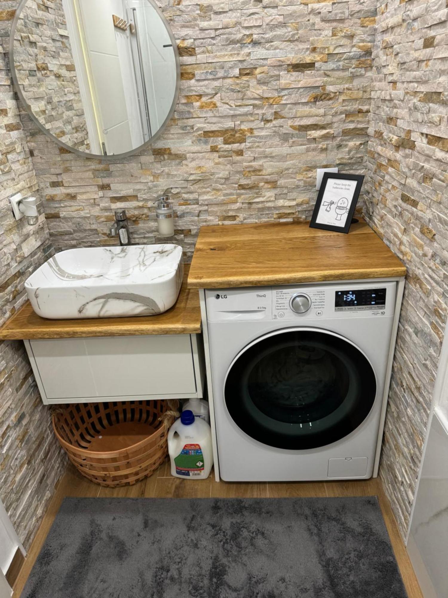Best Central Apartment - Am Marktplatz - Up To 5 - Next To Frankfurt And Hanau - Coffee And Snacks - Netflix, Prime, Disney Nidderau Eksteriør bilde